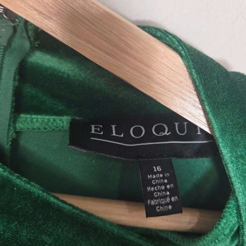 Eloquii Emerald Green Velvet Dress 16 Faux Wrap Ruched Holiday Cocktail Midi - Picture 7 of 7